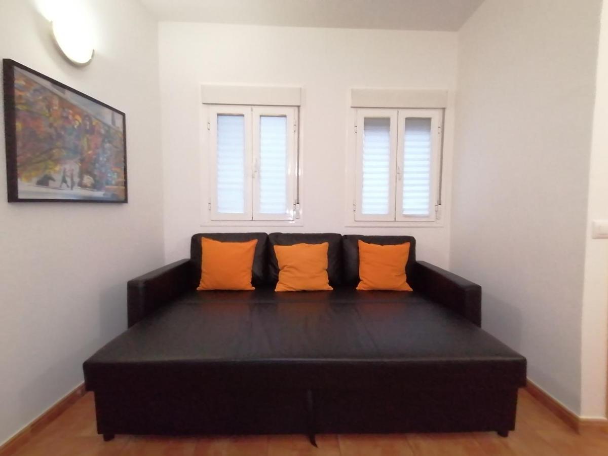 Apartamentos El Puente Мадрид Экстерьер фото