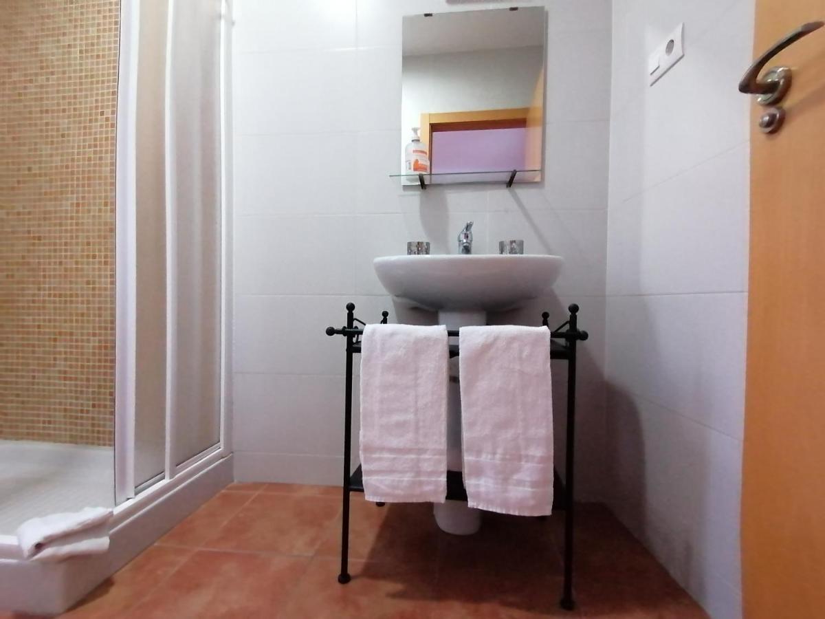 Apartamentos El Puente Мадрид Экстерьер фото