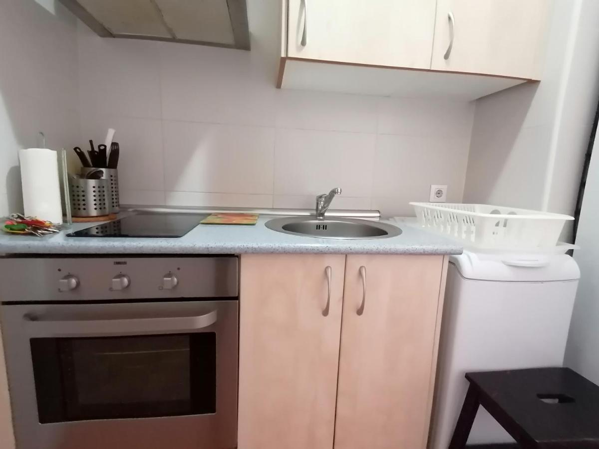 Apartamentos El Puente Мадрид Экстерьер фото