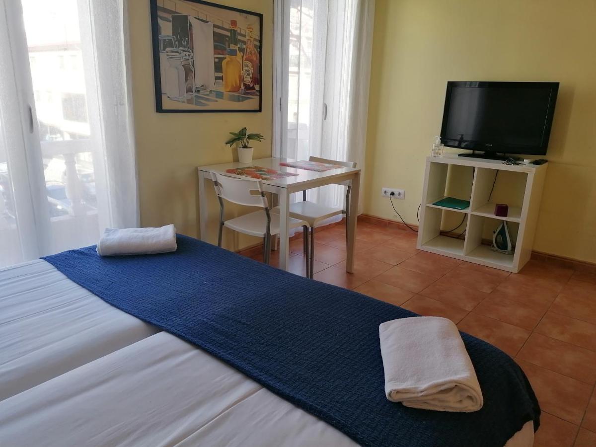 Apartamentos El Puente Мадрид Экстерьер фото
