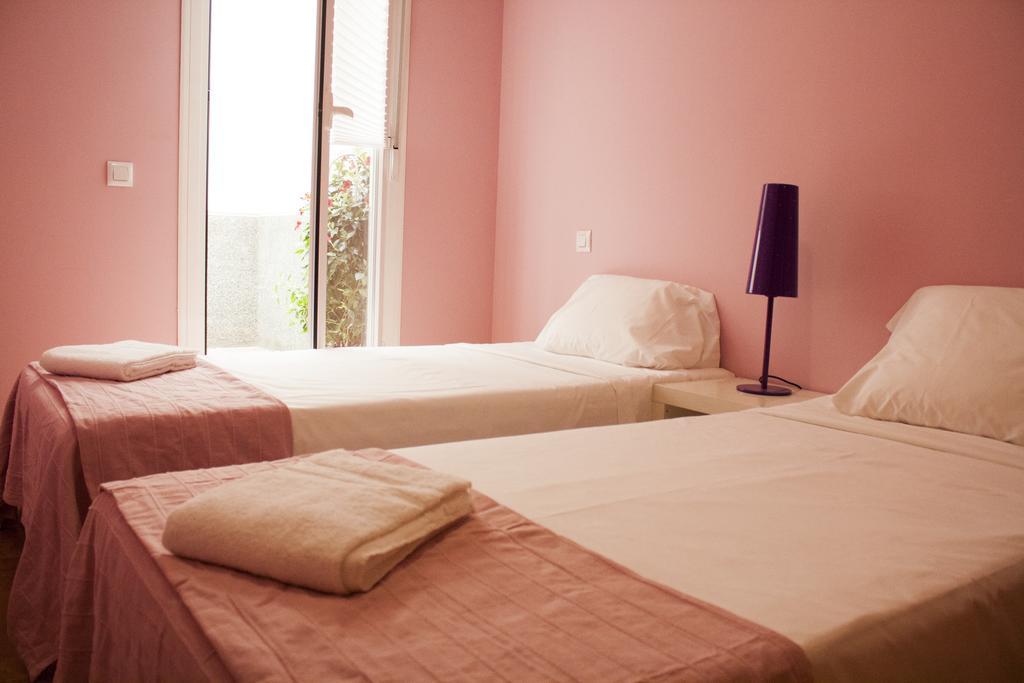 Apartamentos El Puente Мадрид Номер фото